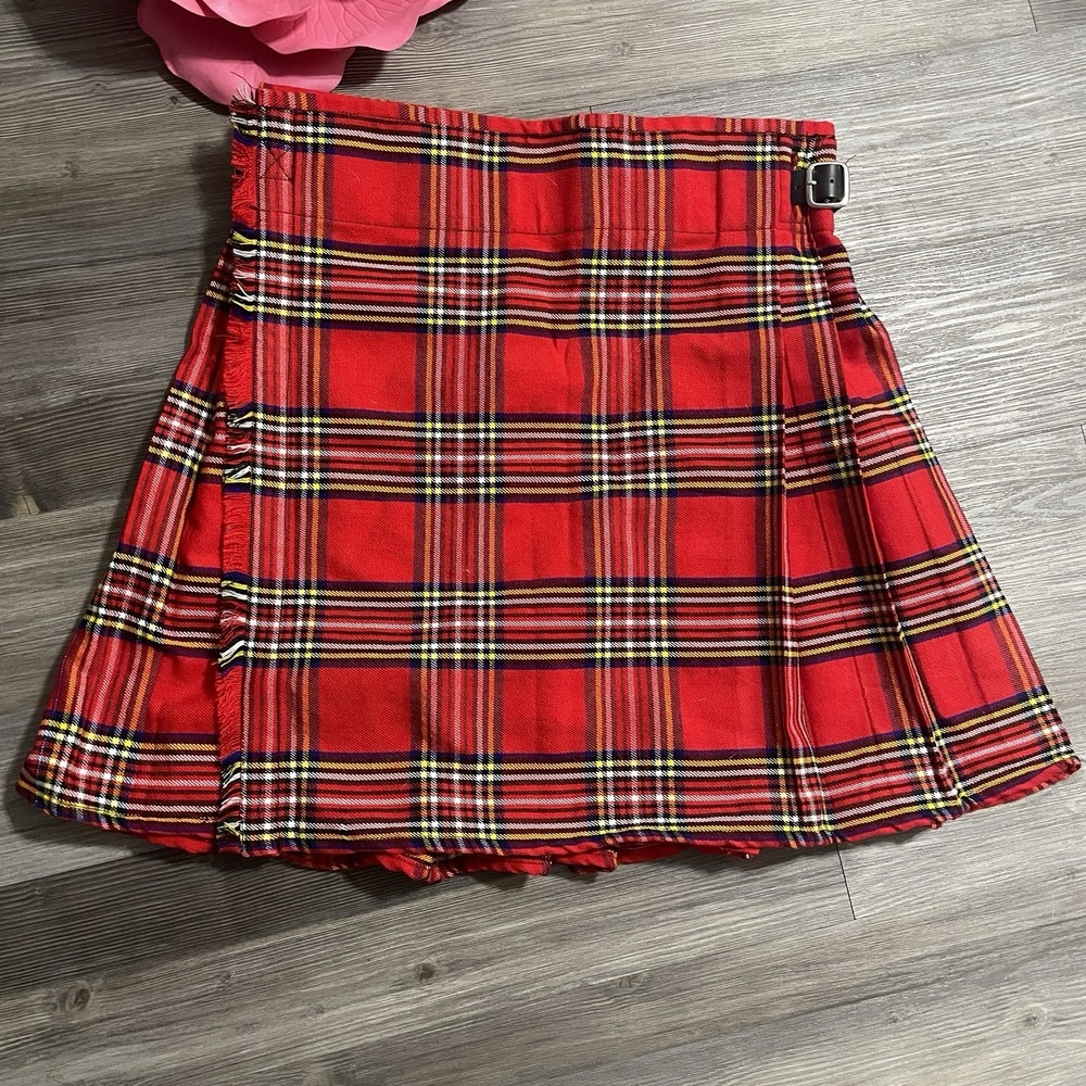 DAMN NEAR KILT 'EM Sz M/L Black/Multi Pleated Tartan Kilt For Men Traditional
